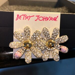 Betsey Johnson Gold Daisy Post Back Earrings w Pink Lady Bug